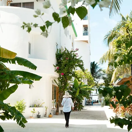 Dhiffushi Inn-2
